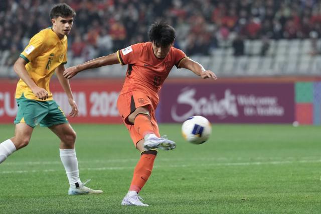 开云体育网址-【U20亚洲杯】蒯纪闻凌空斩 国青1比2澳大利亚
