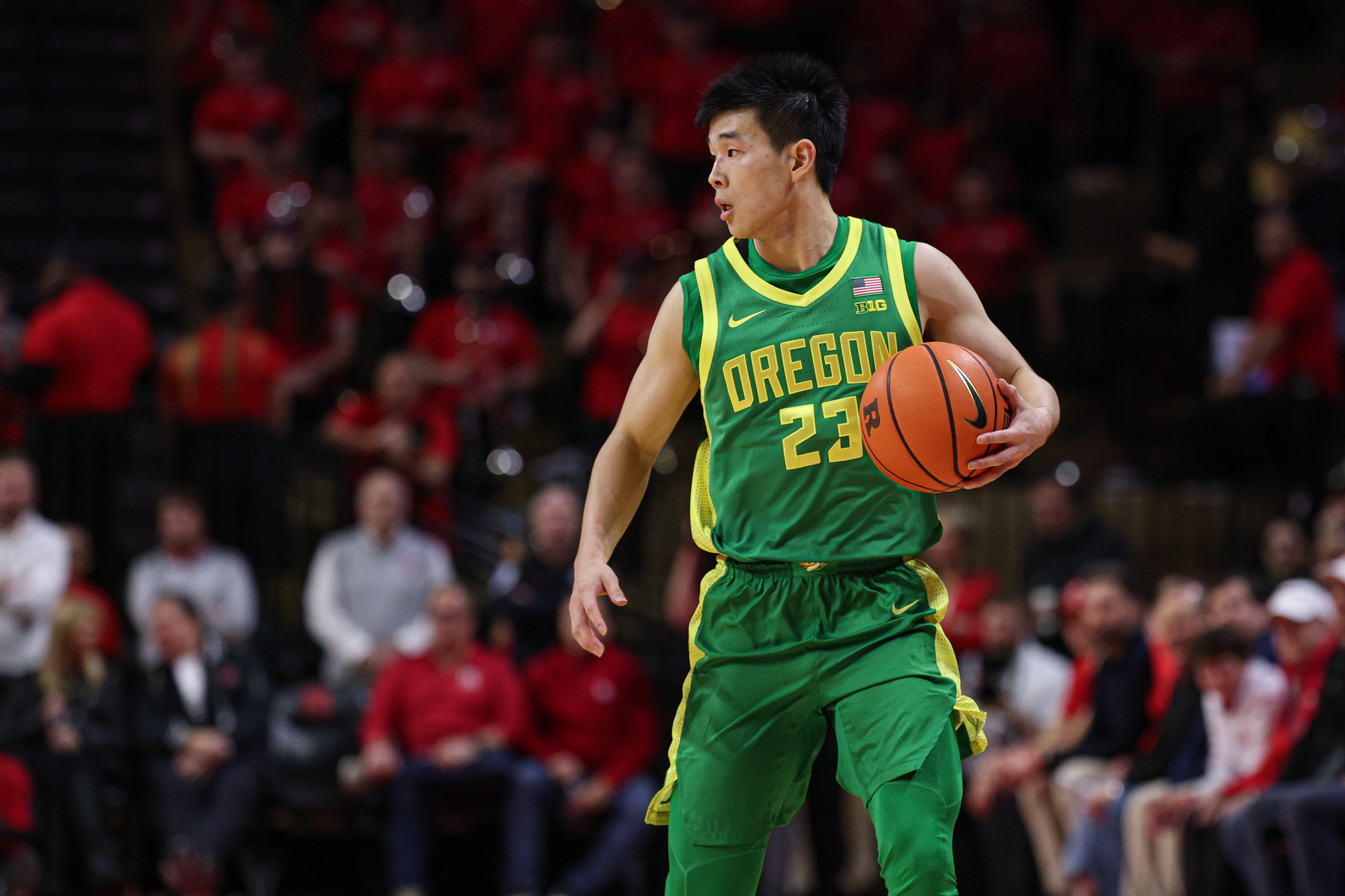 开云体育平台-不理想！林葳半场13分钟2中0没得分 拿到1助攻1抢断